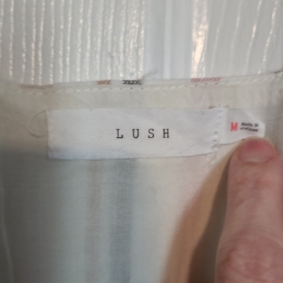 Women's Lush Striped Romper, Size M (Junior's) with pockets - Picture 3 of 6